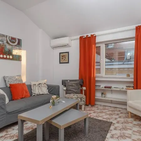 Spacious And Cozy 3 Bedroom Apartment In Downtown Sofia * Sofia